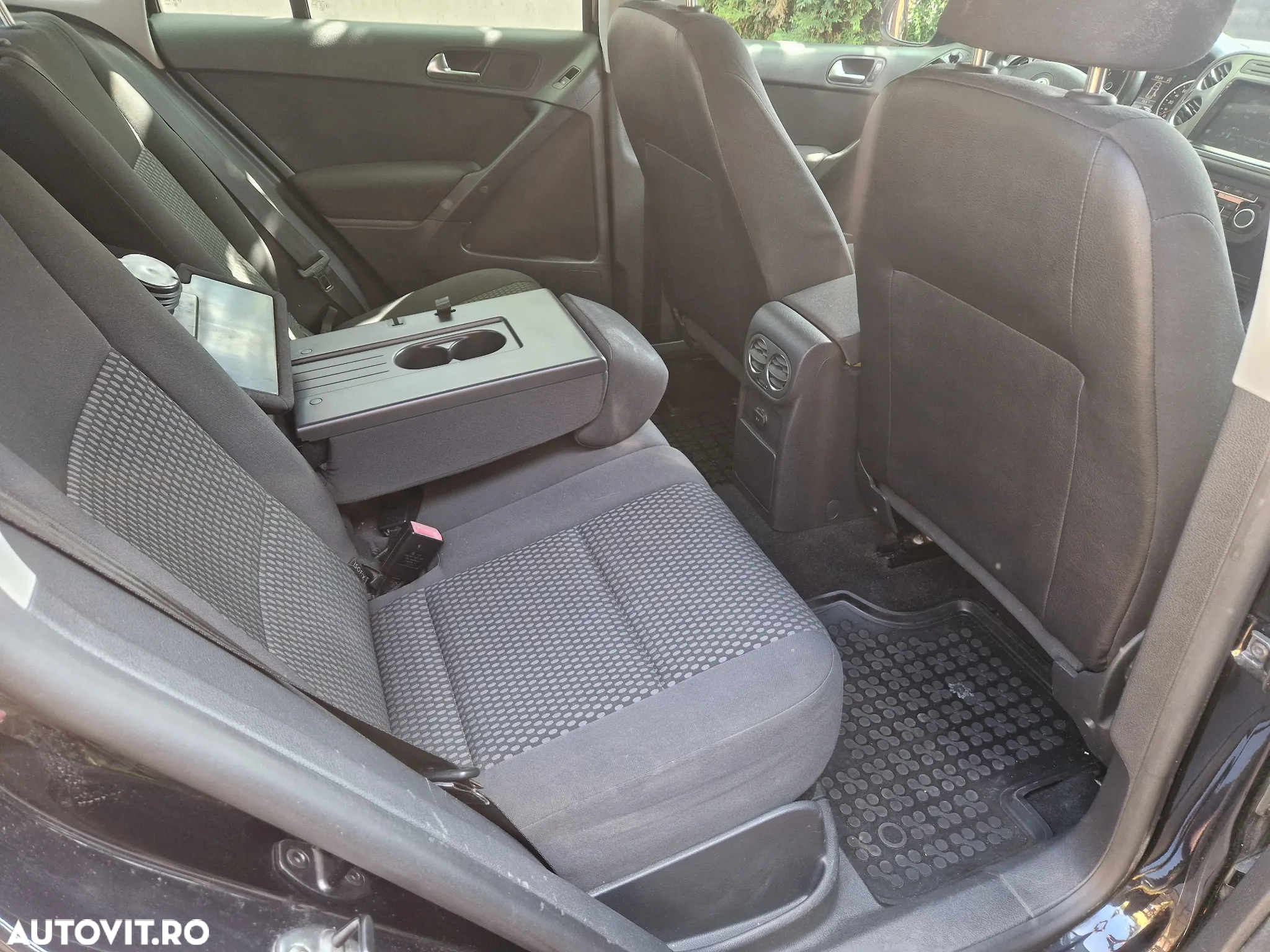 Volkswagen Tiguan 2.0 TDI DPF BlueMotion Technology Trend & Fun - 10