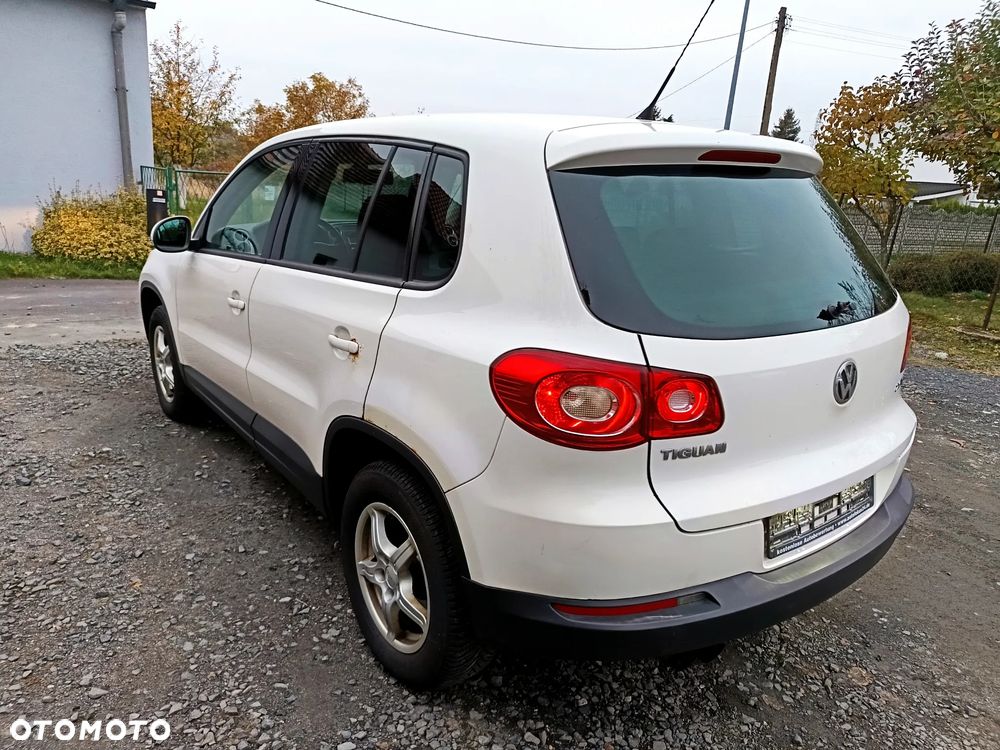 Volkswagen Tiguan - 10