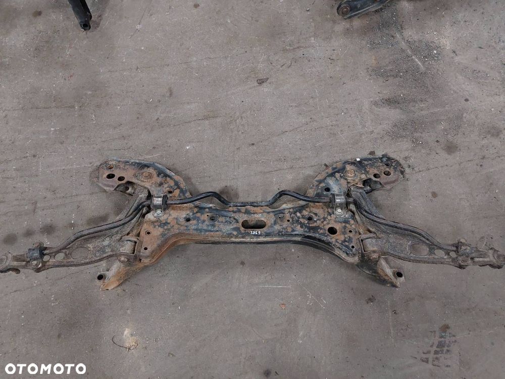 SANKI WÓZEK KOŁYSKA SILNIKA FIAT PUNTO II 1.2 8V - 1