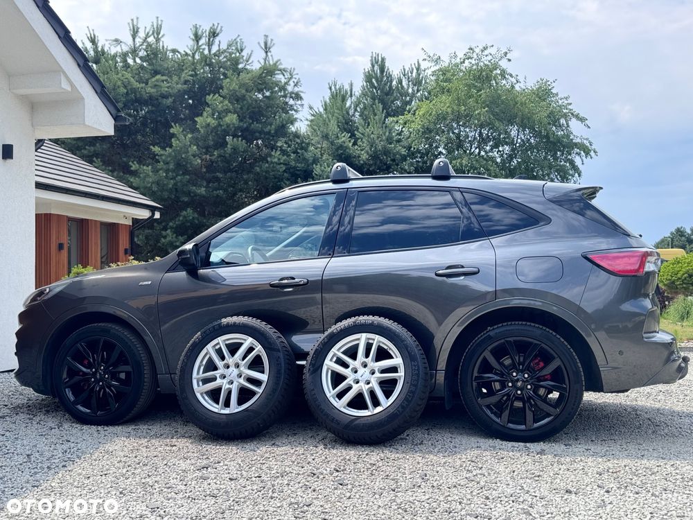Ford Kuga 2.0 TDCi 4x4 ST-Line - 38