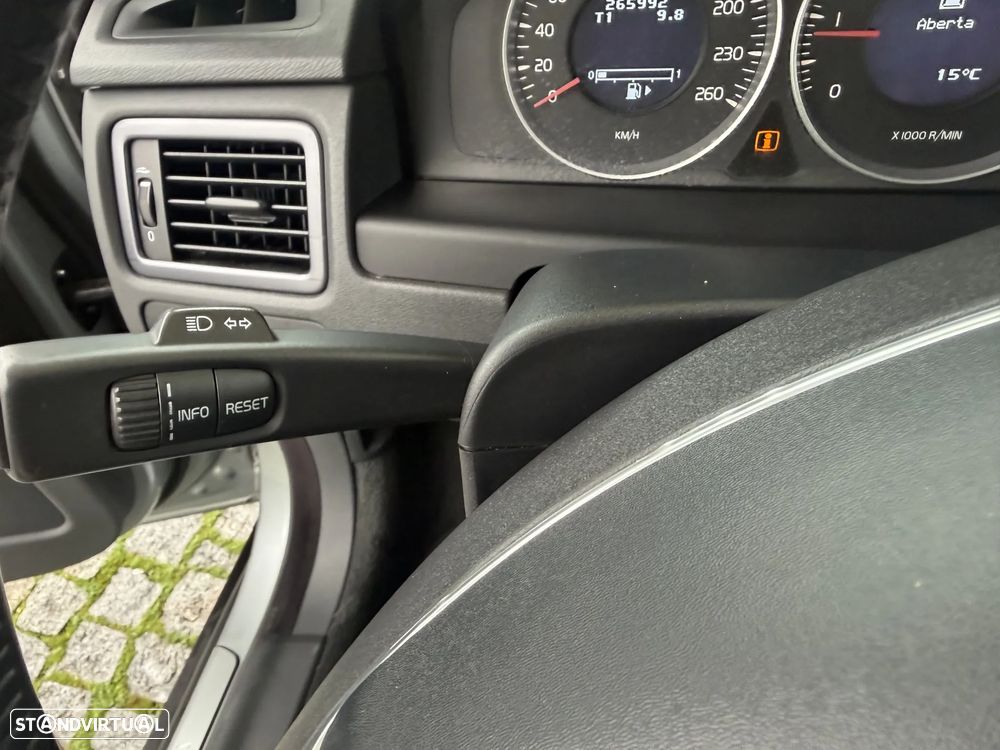 Volvo XC 70 2.0 D3 Drive V.Ocean Race Start/Stop - 29