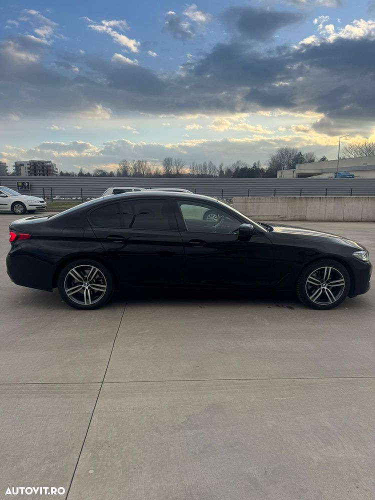 BMW Seria 5 520d Aut. Sport Line - 6