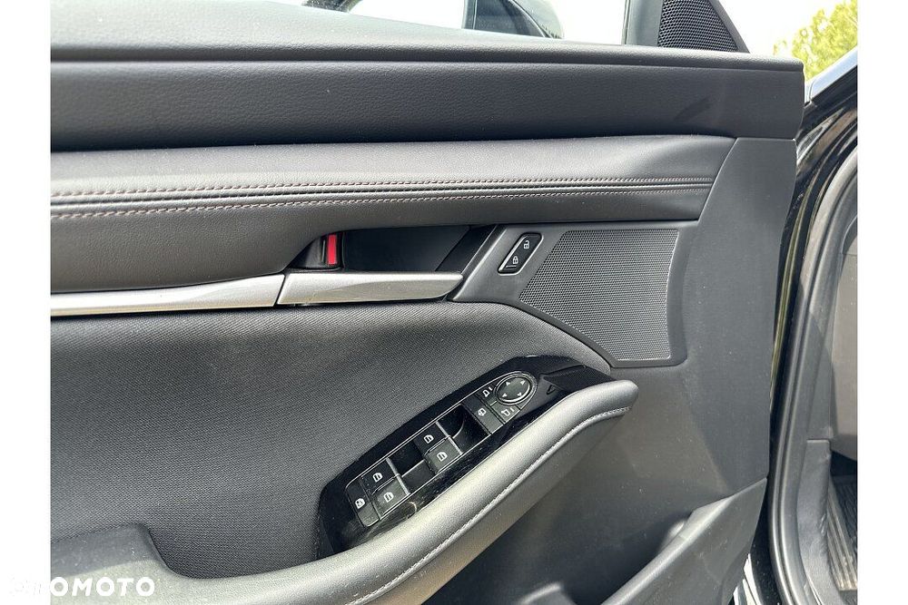 Mazda 3 e-SKYACTIV-X 2.0 M HYBRID - 9