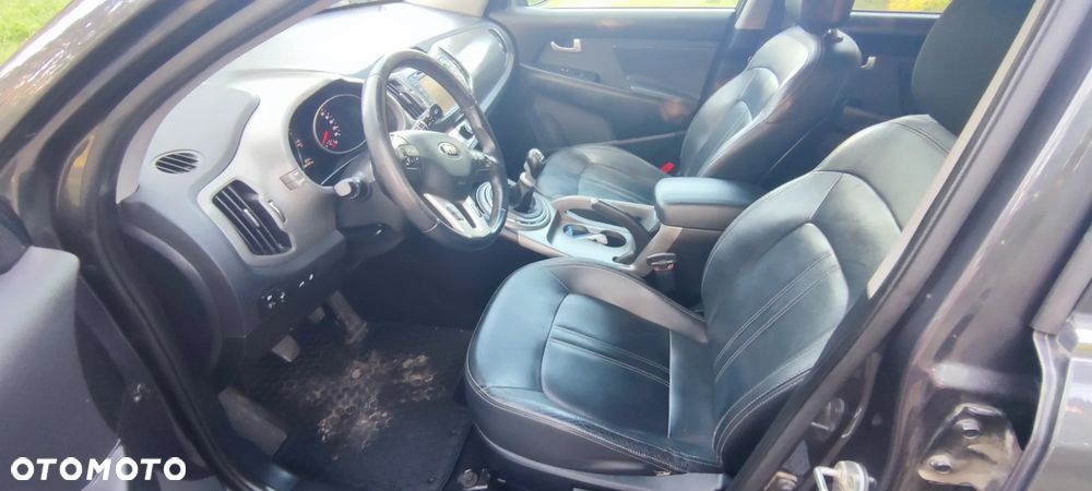 Kia Sportage 1.7 CRDI XL 2WD - 9