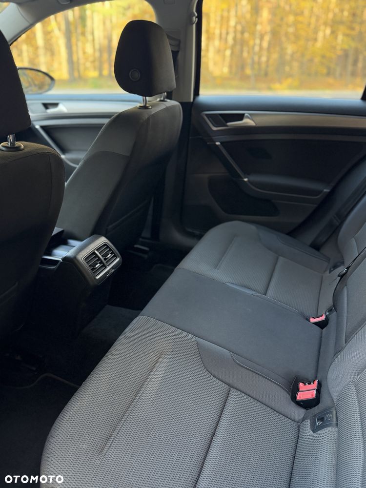 Volkswagen Golf - 3