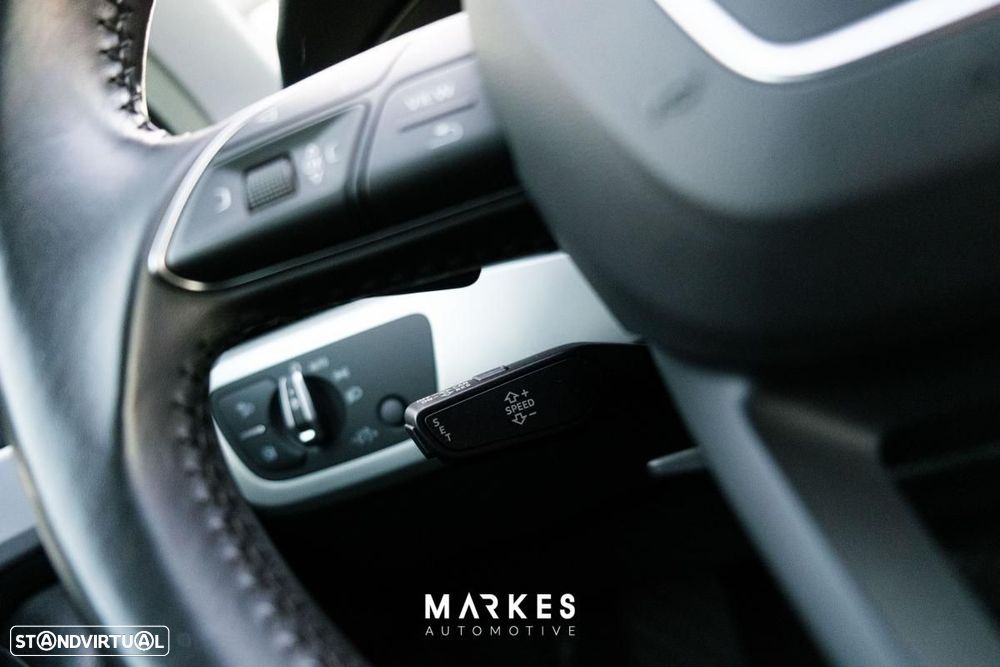 Audi A4 2.0 TDI Design S tronic - 27