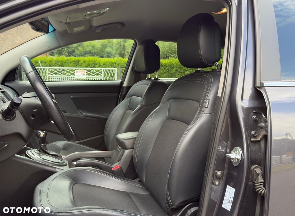 Kia Sportage 2.0 CRDI XL - 10