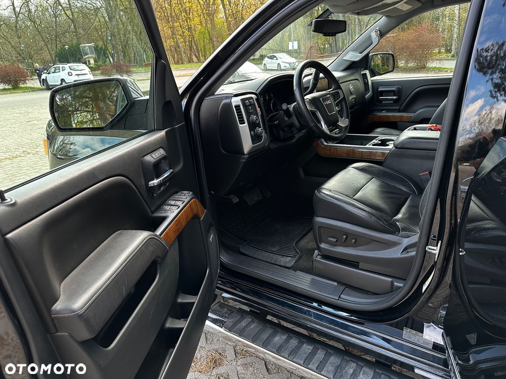 GMC Sierra - 19