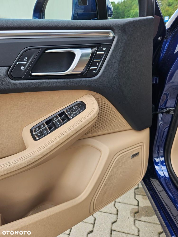 Porsche Macan - 10