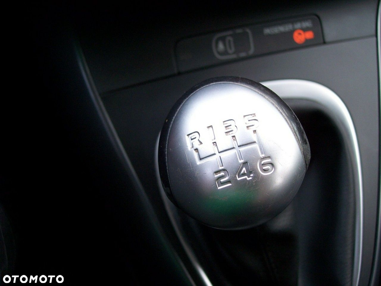 Toyota Verso 1.8 Premium 7os - 31