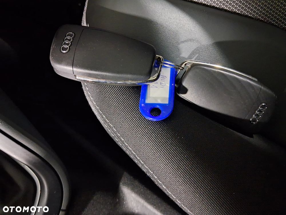 Audi A1 Sportback 1.4 TFSI Design S tronic - 13