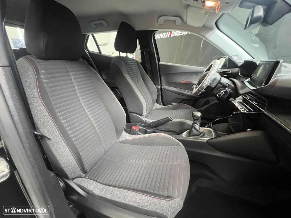 Peugeot 2008 1.2 PureTech Allure Pack EAT8 - 20