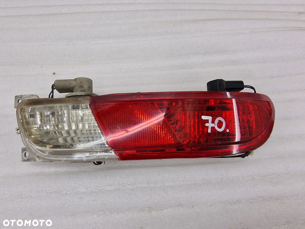 BMW E63 / E64 04- LAMPA TYLNA TYLNIA TYŁ LEWA W ZDERZAK , NR 63217165817 , NR AUKCJI H70 - 1