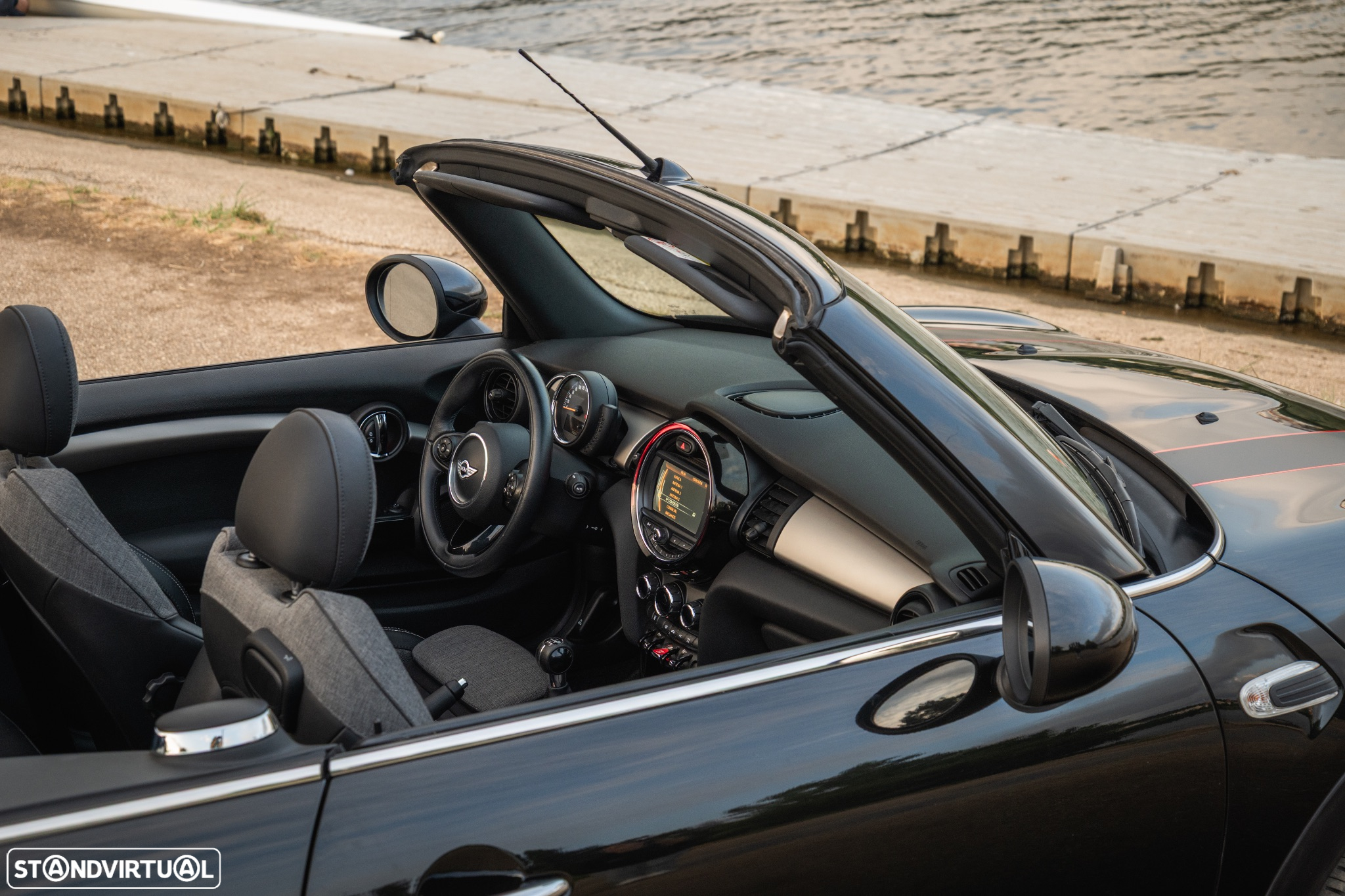 MINI Cabrio Cooper Sidewalk Edition - 15