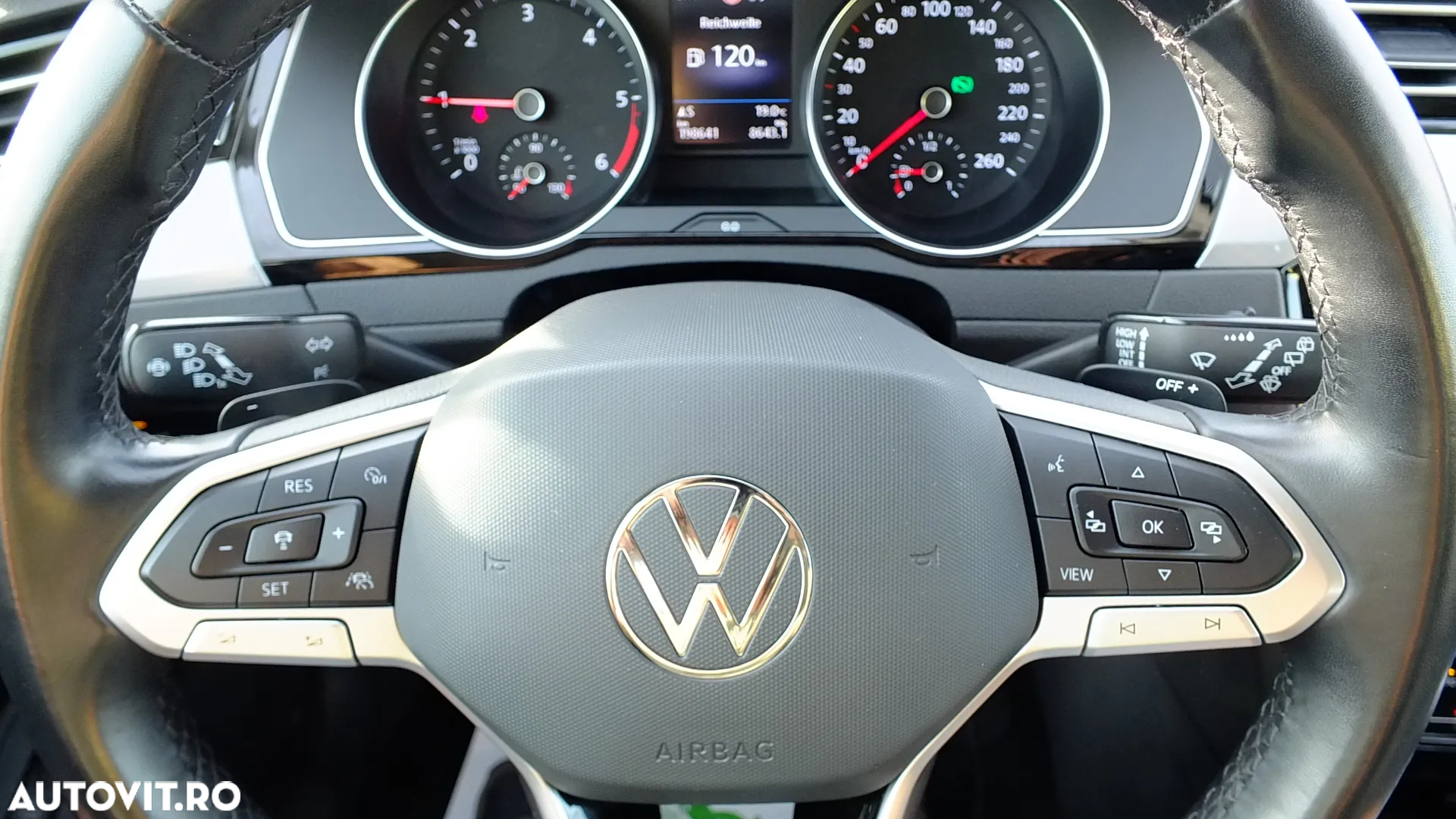 Volkswagen Passat Variant 2.0 TDI DSG Business - 11