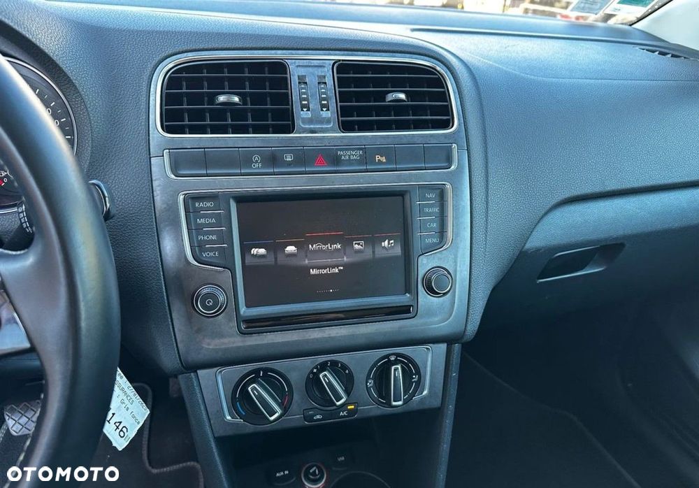 Volkswagen Polo - 13