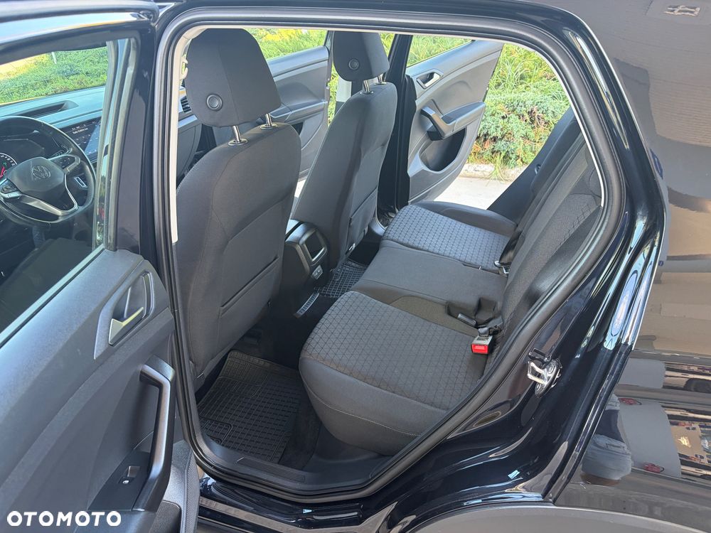 Volkswagen T-Cross - 16