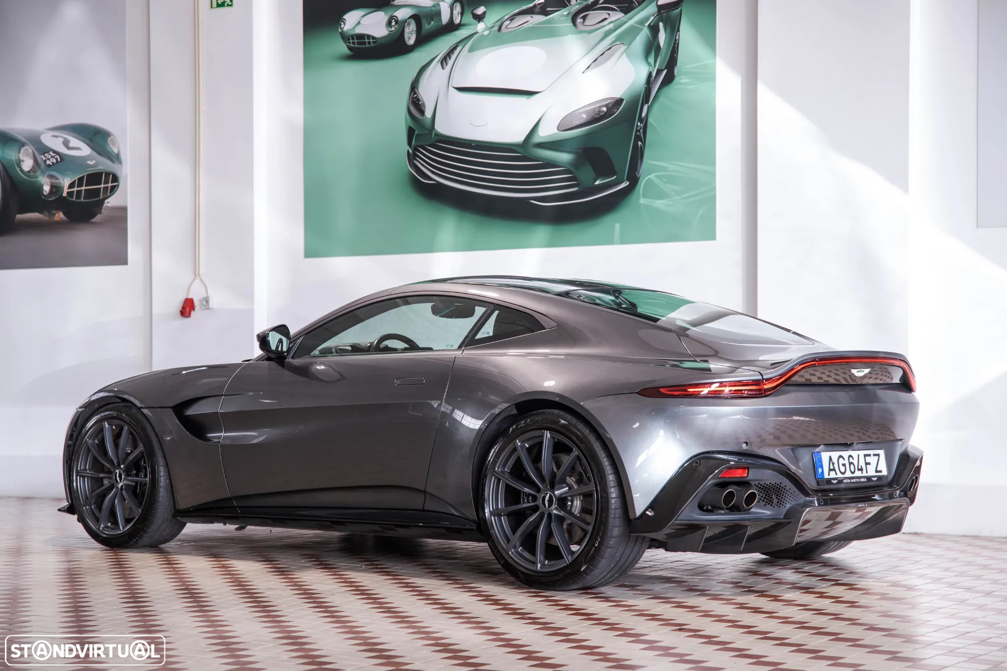 Aston Martin Vantage Coupe V8 - 3