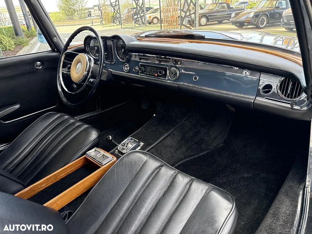 Mercedes-Benz SL - 12