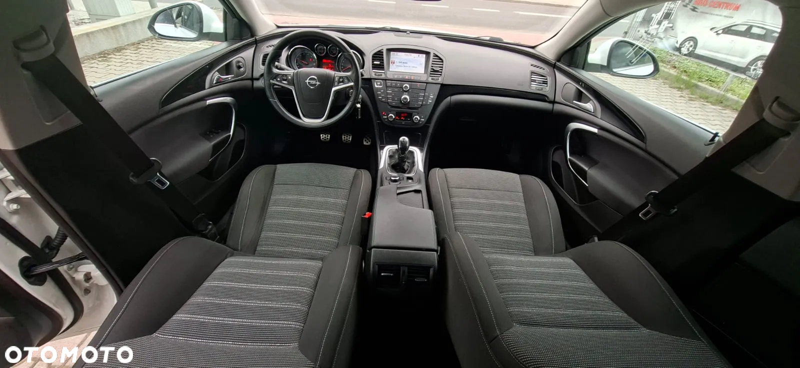 Opel Insignia 1.4 T Cosmo S&S - 9