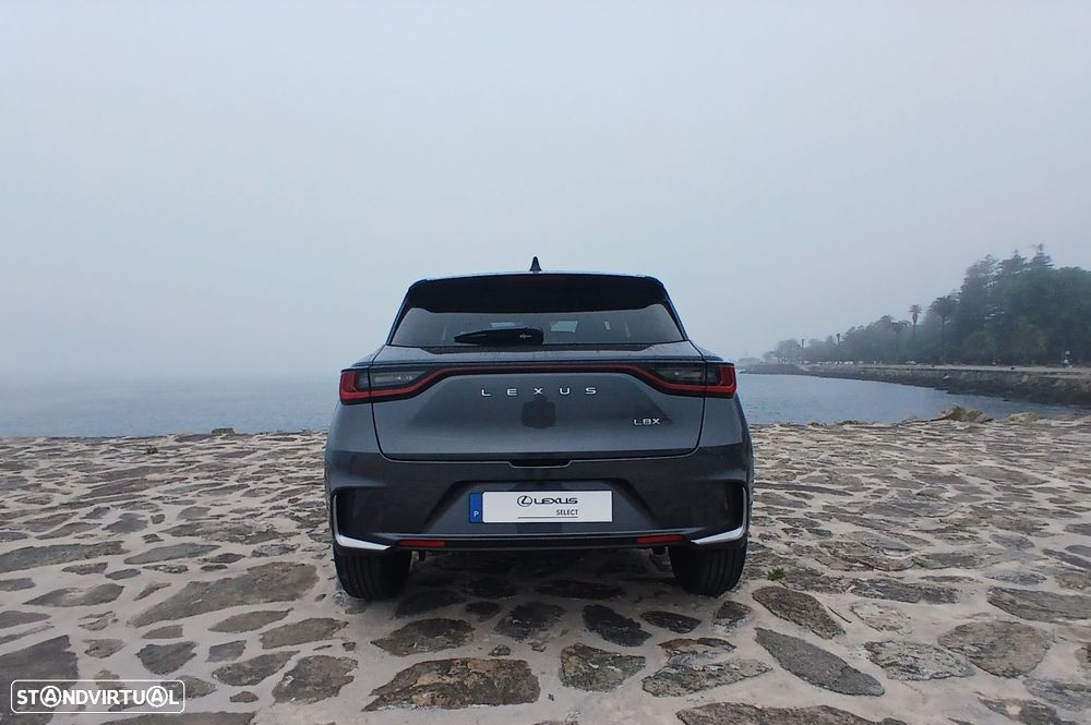 Lexus LBX Emotion - 3