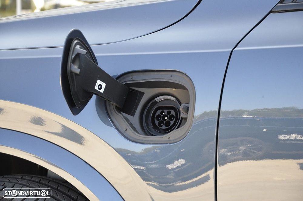 Volvo XC 90 2.0 T8 PHEV Plus Dark AWD - 7