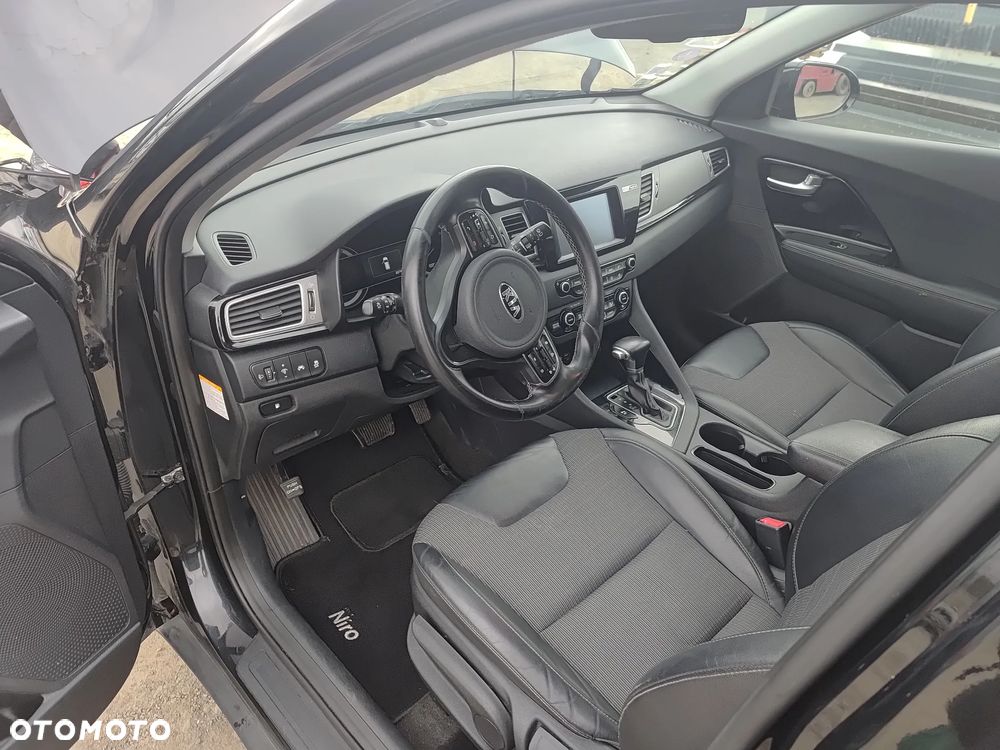 Kia Niro 1.6 GDI 2WD Vision - 25