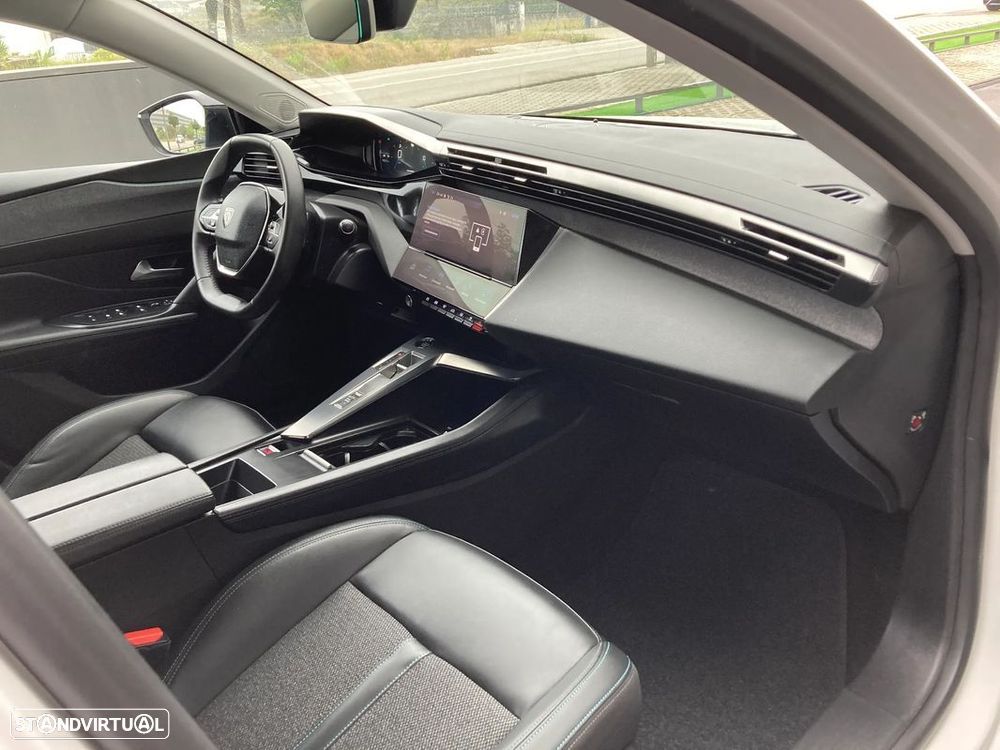 Peugeot 308 SW BlueHDi 130 EAT8 Allure Pack - 33