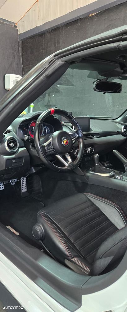 Abarth 124 Spider - 8