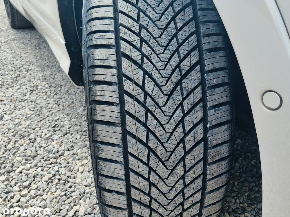 Ford Kuga 2.0 TDCi FWD ST-Line - 28
