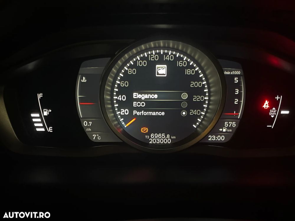 Volvo XC 60 D3 Ocean Race - 15