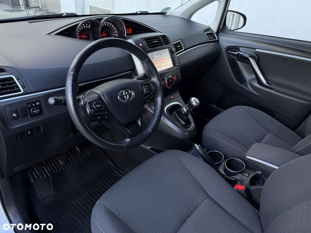 Toyota Verso - 17