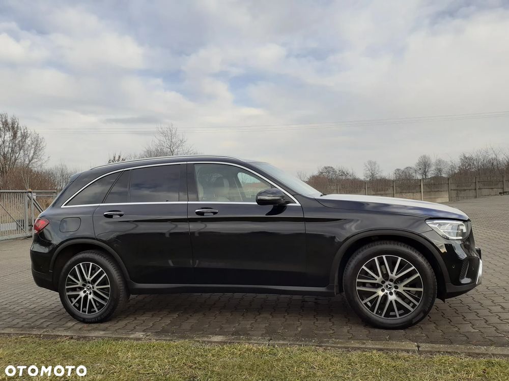 Mercedes-Benz GLC 200 4Matic 9G-TRONIC Exclusive - 11