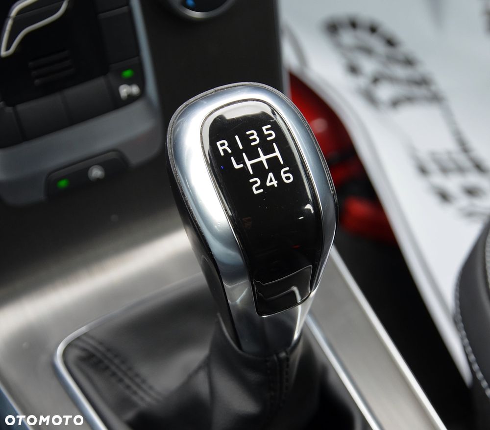 Volvo V40 T2 - 12