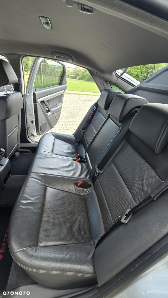 Opel Vectra 1.9 CDTI Cosmo - 19
