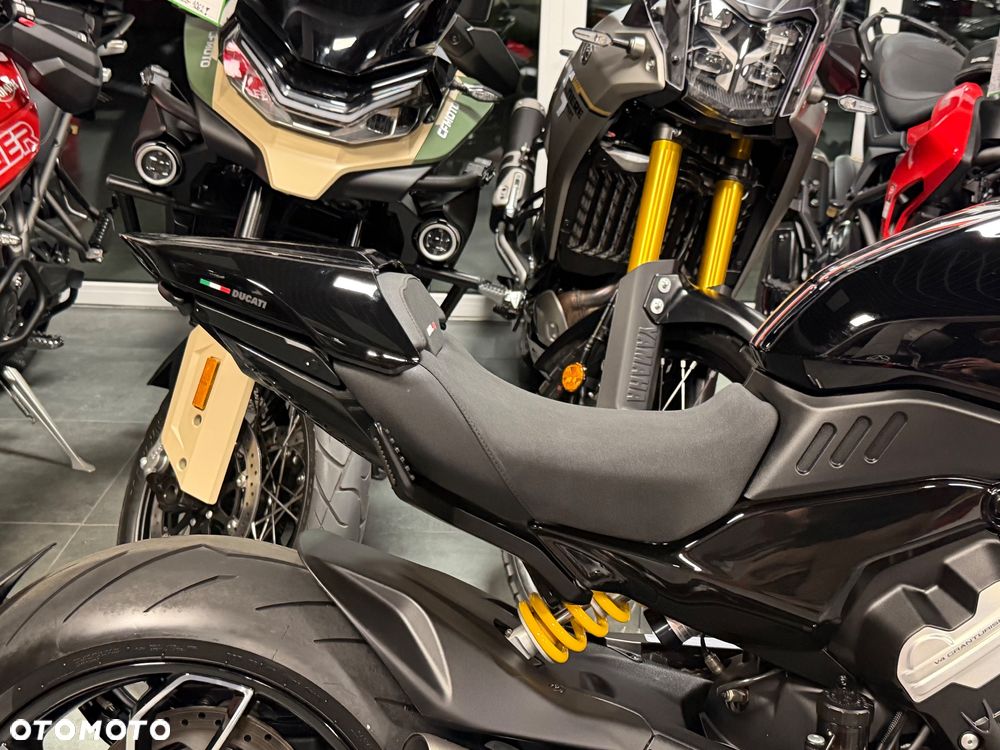 Ducati Diavel - 10