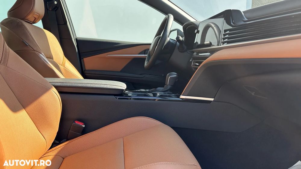 Toyota Camry 2.5 Exclusive - 6