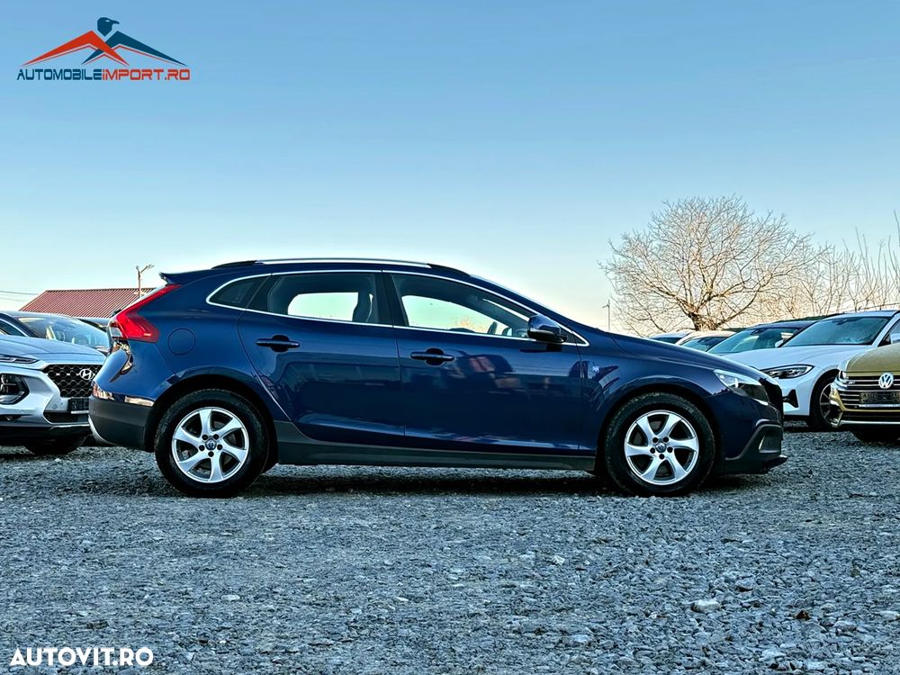 Volvo V40 Cross Country D3 Geartronic Ocean Race - 21