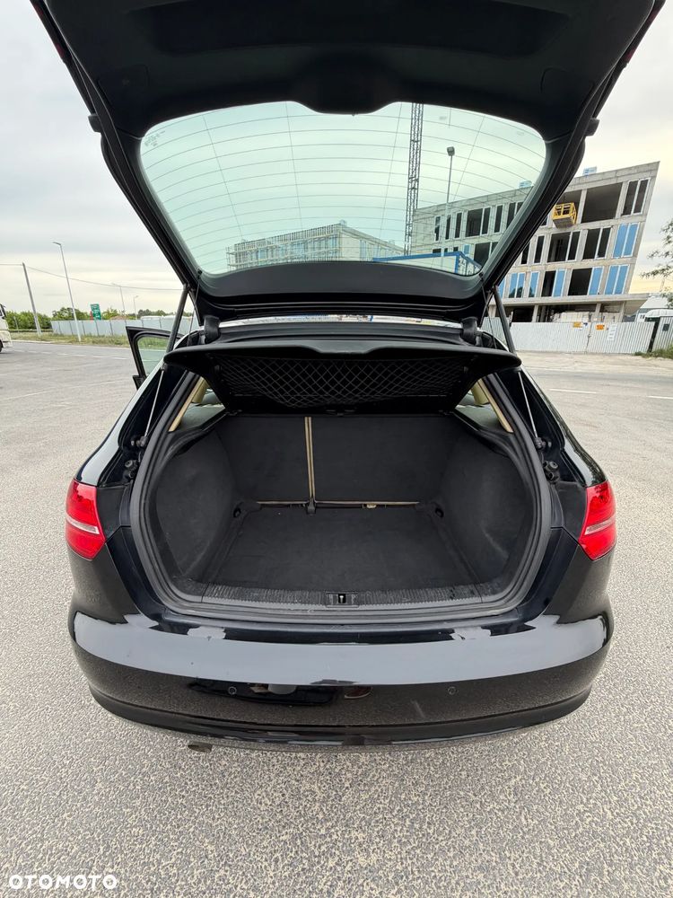 Audi A3 Sportback 1.6 TDI DPF Ambition S tronic - 14