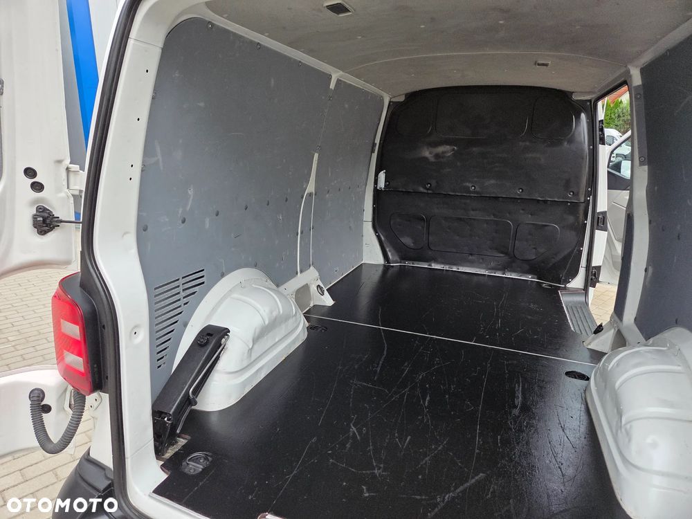 Volkswagen Transporter L2H1 - 21