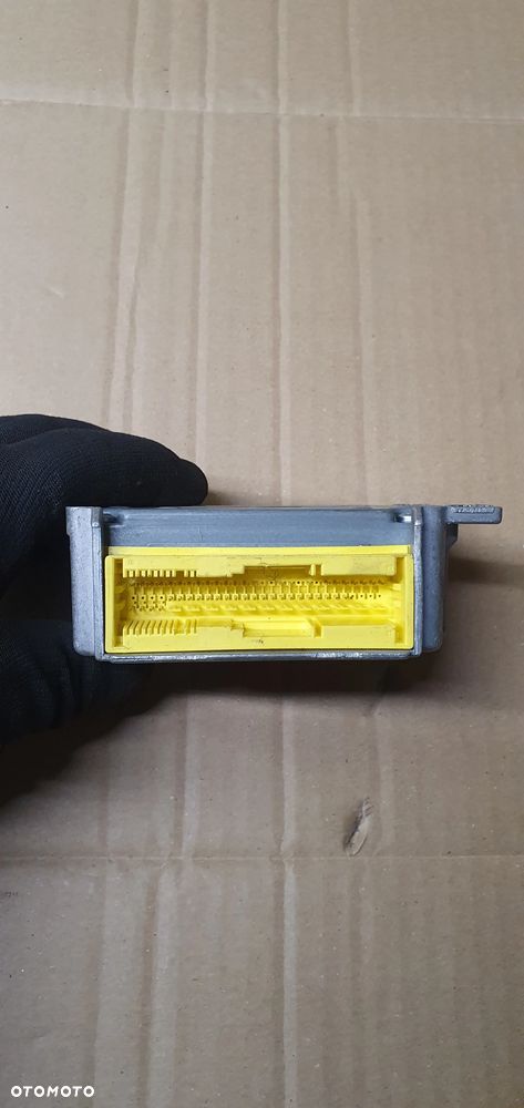 Moduł Sensor Airbag Poduszek Mercedes C-Klasa W203 W209 2038207385 - 3