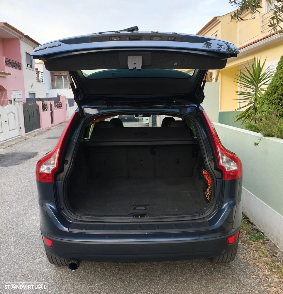 Volvo XC 60 2.0 D3 Drive Summum - 9