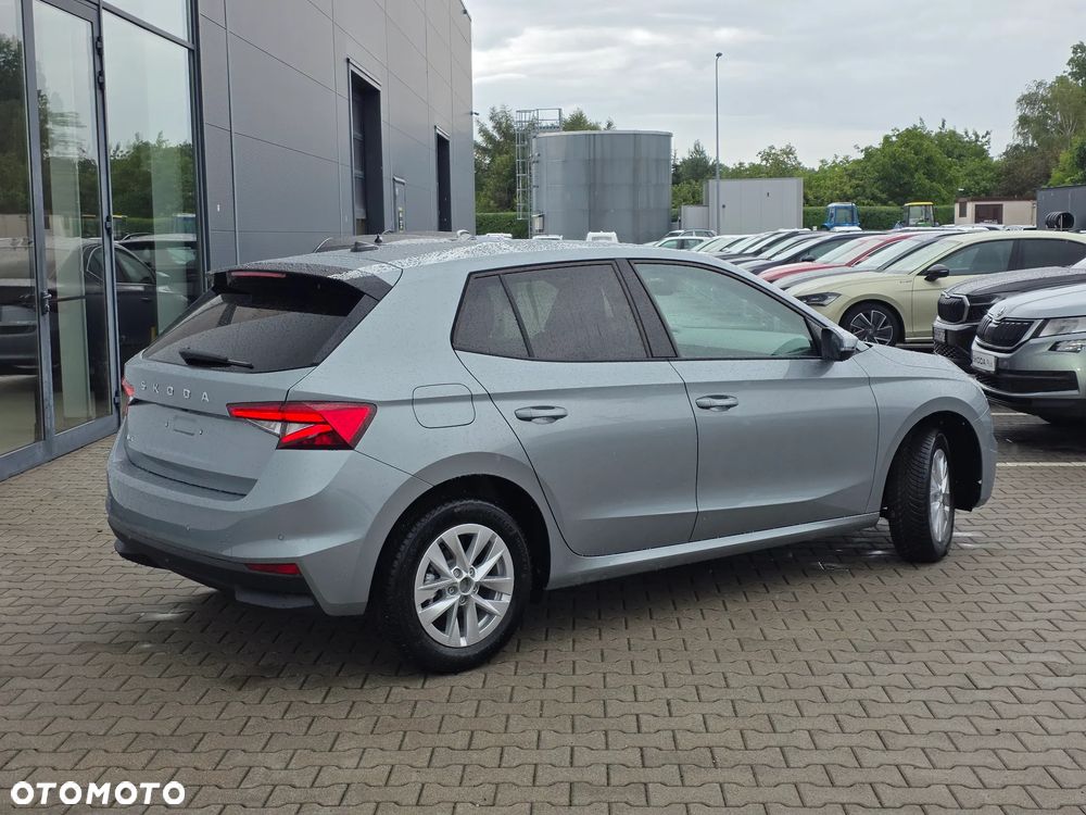 Skoda Fabia 1.0 TSI Drive DSG - 5