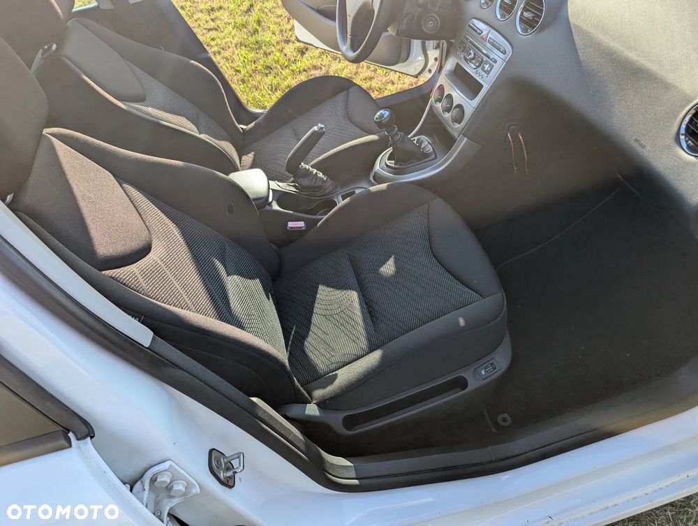 Peugeot 308 2012 photo 5