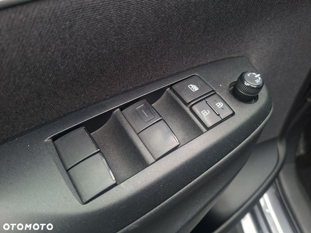 Toyota Yaris Hybrid 1.5 Comfort - 22