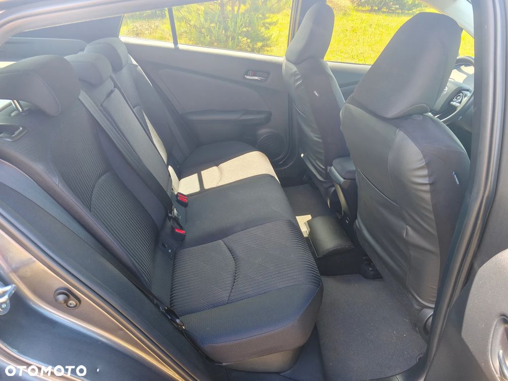 Toyota Prius 1.8 Hybrid Executive - 28