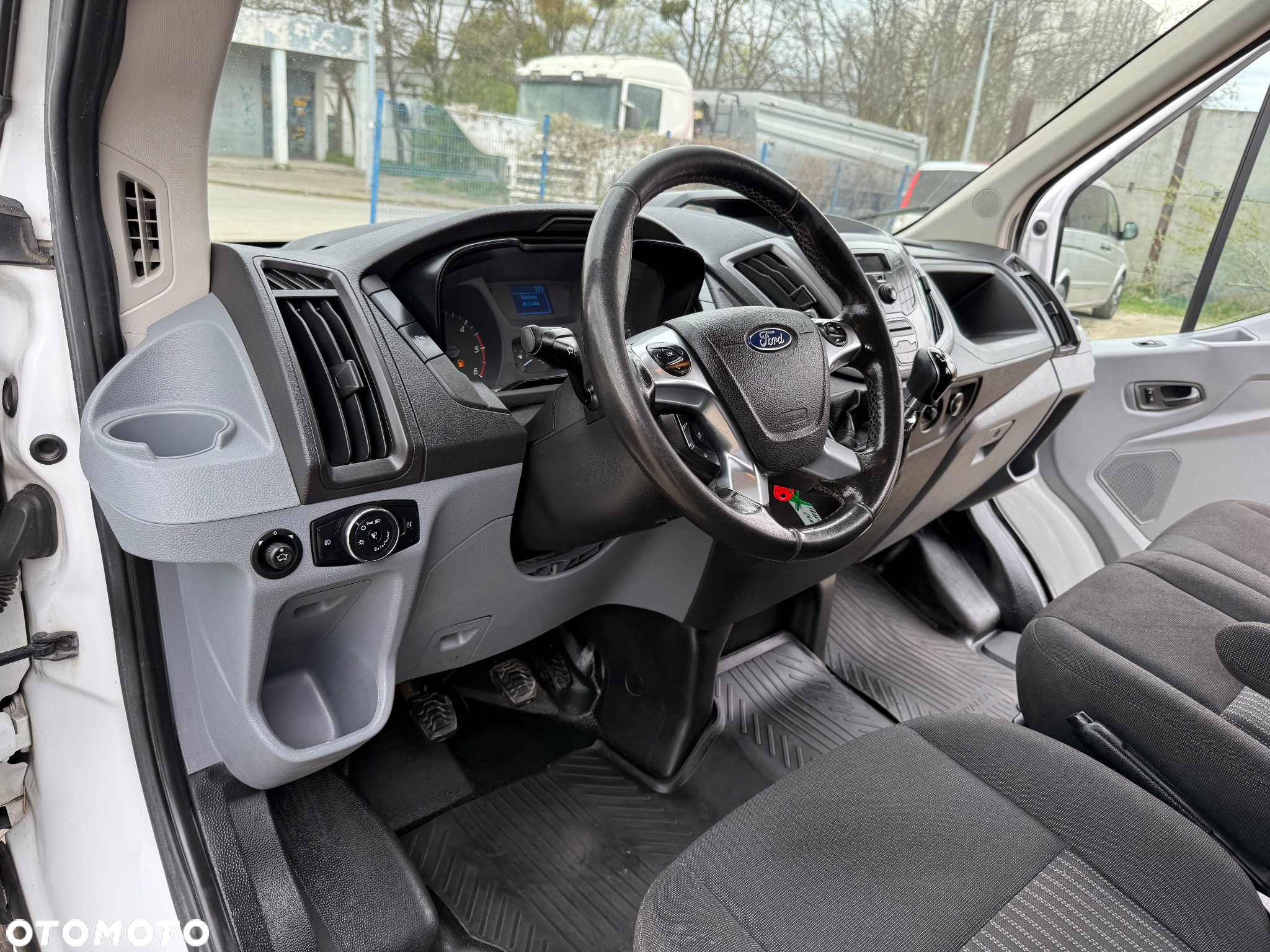 Ford Transit 350 L4H3 BRYGADOWY  6 OSOBOWY Salon PL Gwarancja - 9