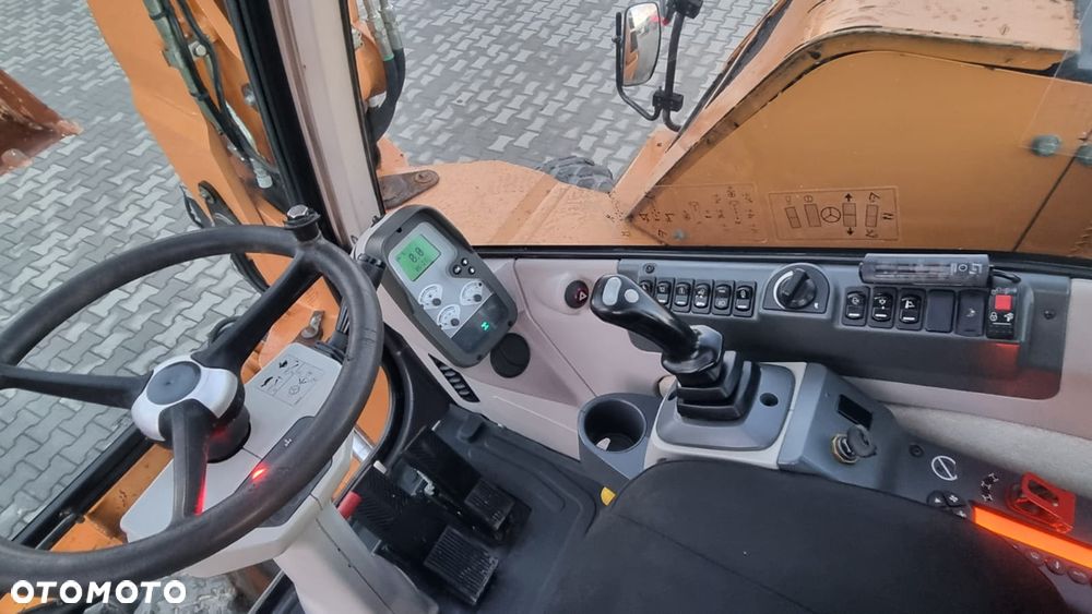 Case WX 125/ Łyżka skarpowa/ Maszyna sprowadzona/ - 9