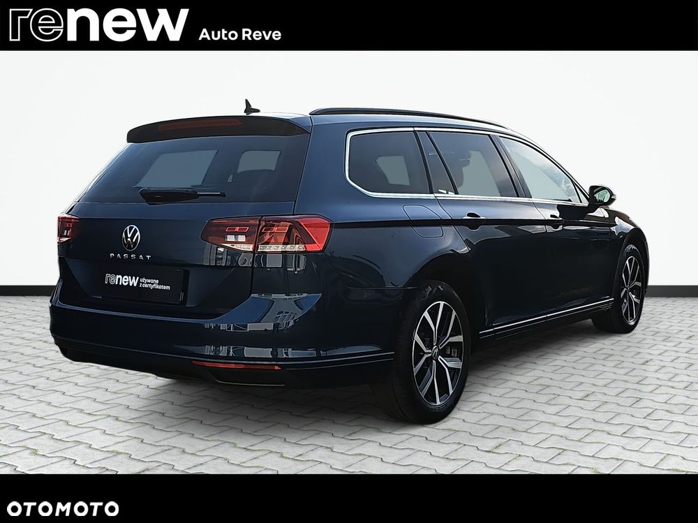 Volkswagen Passat - 5