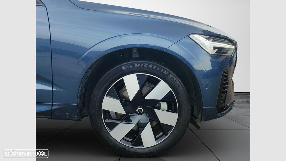 Volvo XC 60 2.0 T6 PHEV Plus Dark AWD - 9